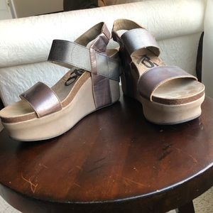 OTBT platform sandals